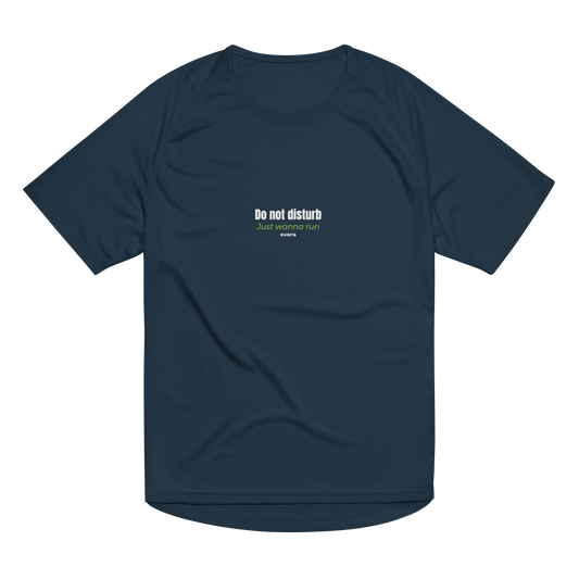 Camiseta running azul “Do Not Disturb”. Rinde al máximo con estilo, actitud y confort. Para corredores que no se detienen.